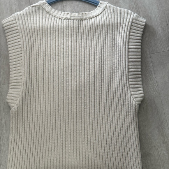 Zara Cream Knit Sweater Vest - Picture 3 of 5